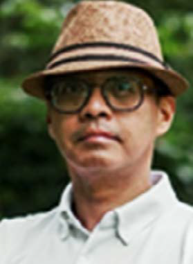 Picture of Andi Widjajanto